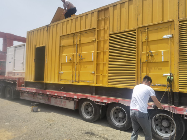 佳木斯除了负载情况和发动机维护，还有哪些因素会影响 200kw 柴油发电机的油耗？