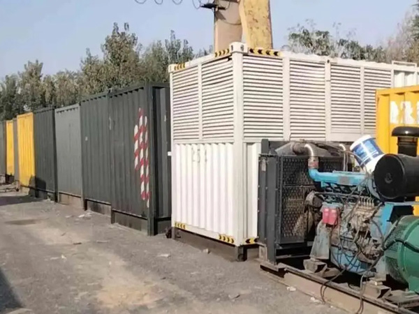 佳木斯200KW柴油发电机机组每小时油耗是多少？